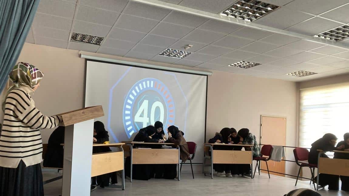 Boyabat Anadolu İmam Hatip Lisesi İle Osman Özgün Anadolu İmam Hatip Lisesi arasinda İlmihal Bilgi Yarışması Yaptık 